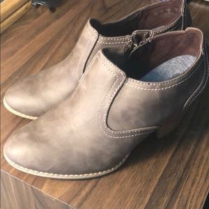 Dr. Scholl’s brown booties